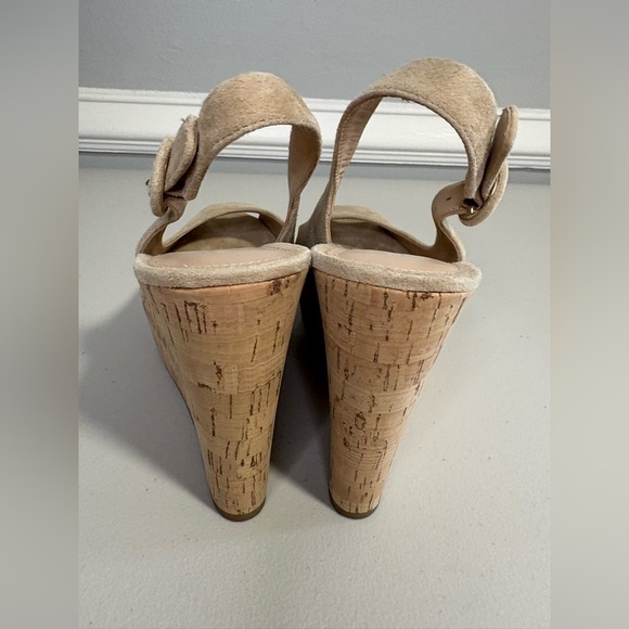 Veronica Beard Dali Suede Wedges | Nude Peep-Toe Sandals | Size 8 - Picture 6 of 16